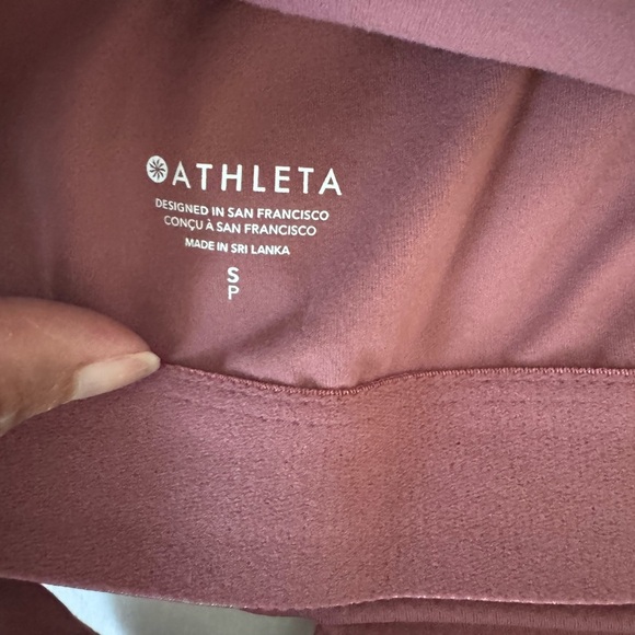 Athleta Conscious Cut Out Crop Rose Yoga Athleisure Size Small - Picture 4 of 11